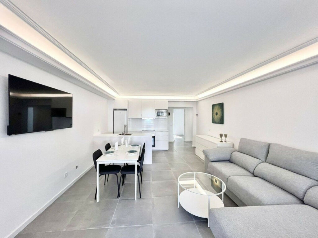 Ground Floor Apartment Costalita Málaga - image 3
