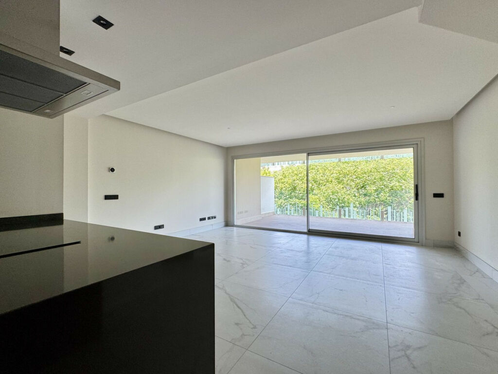 Ground Floor Apartment San Pedro de Alcántara Málaga - image 3