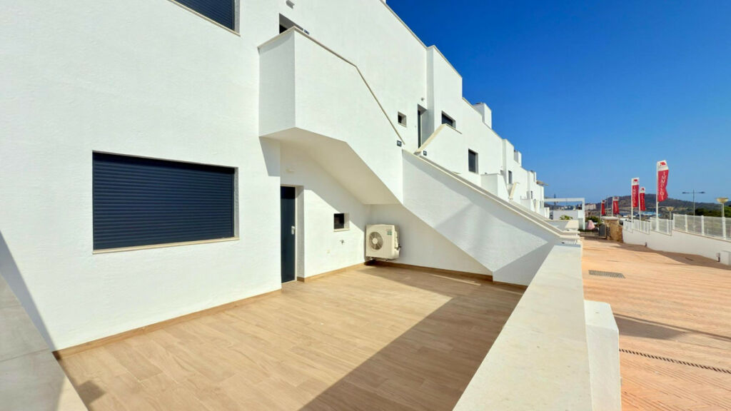Middle Floor Apartment Finestrat Alicante - image 3