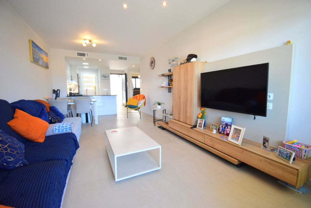 Middle Floor Apartment Playa Flamenca Alicante - image 3