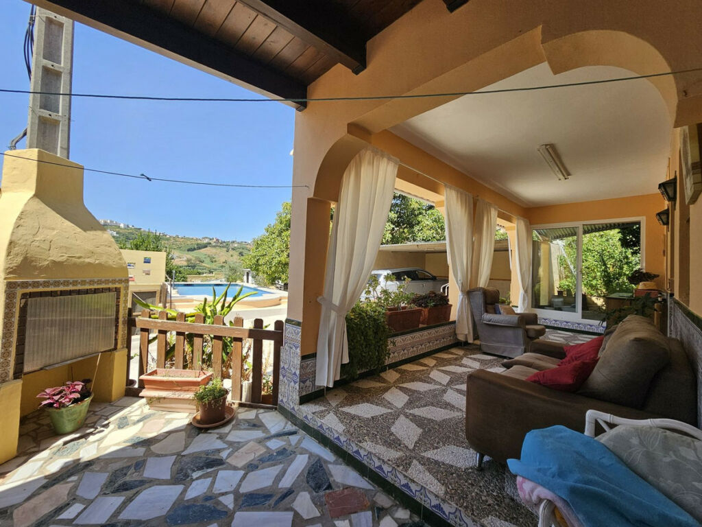 Detached Villa Casares Málaga - image 5