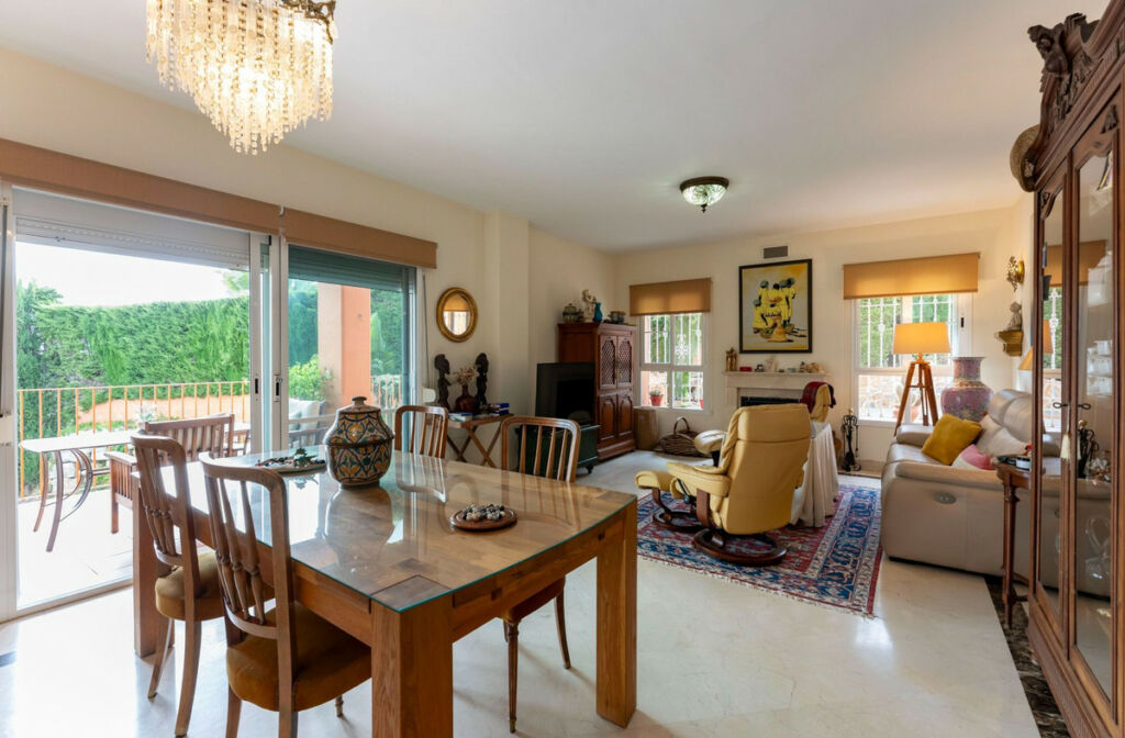 Detached Villa Cerros del Aguila Málaga - image 3