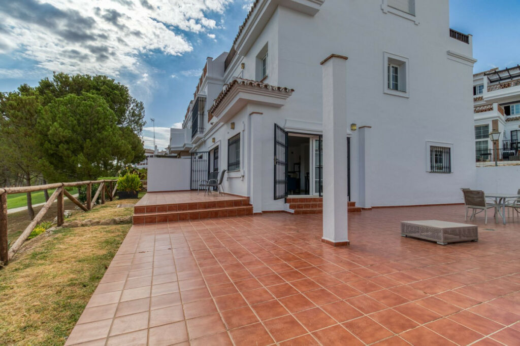 Semi-Detached House Alhaurín de la Torre Málaga - image 3