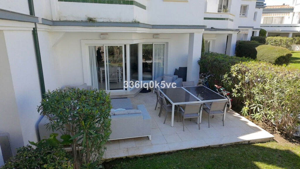 Townhouse Estepona Málaga - image 3