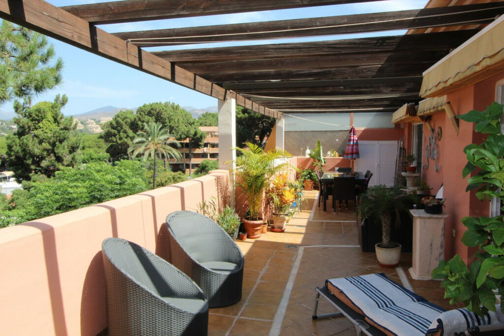 Penthouse Elviria Málaga - image 3