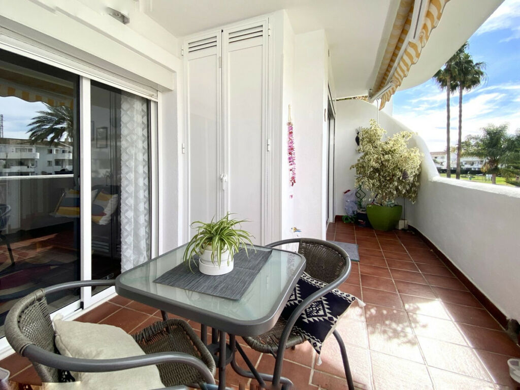 Middle Floor Apartment Mijas Golf Málaga - image 3