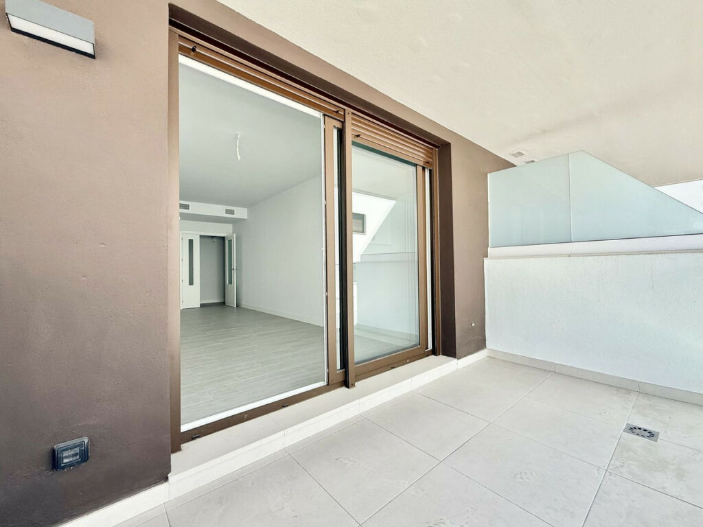 Ground Floor Apartment Estepona Málaga - image 3