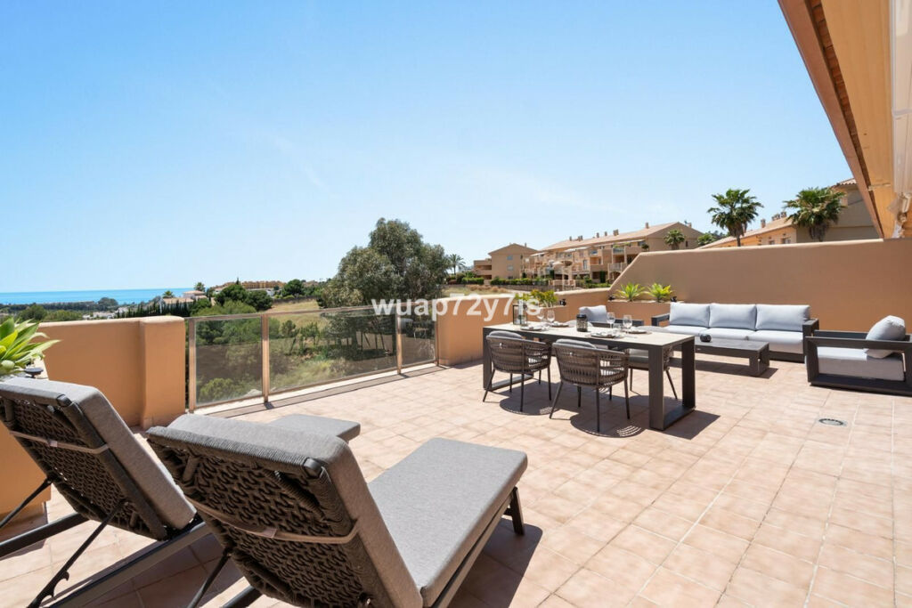 Penthouse Selwo Málaga - image 3