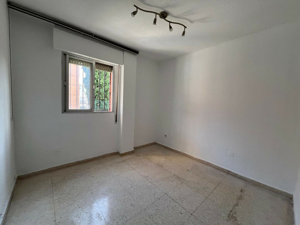 Middle Floor Apartment Torremolinos Málaga - image 3