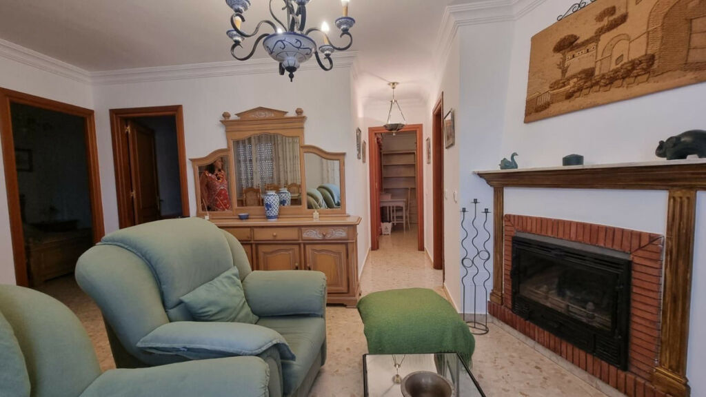 Top Floor Apartment Estepona Málaga - image 3