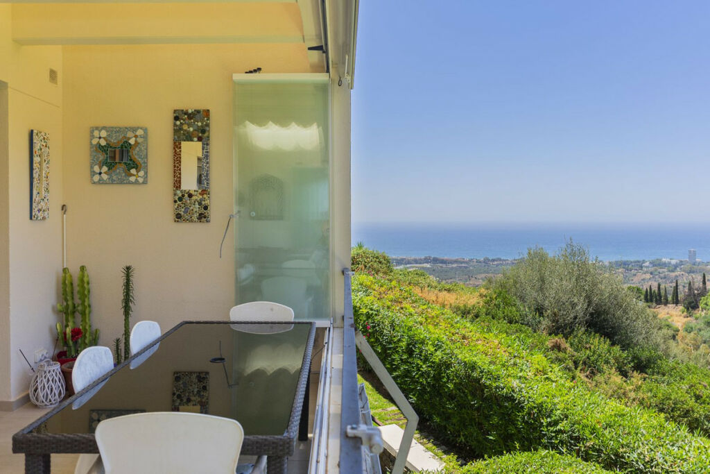Duplex Altos de los Monteros Málaga - image 3