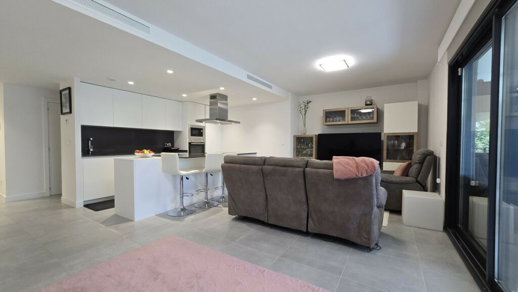 Ground Floor Apartment New Golden Mile Málaga - image 4