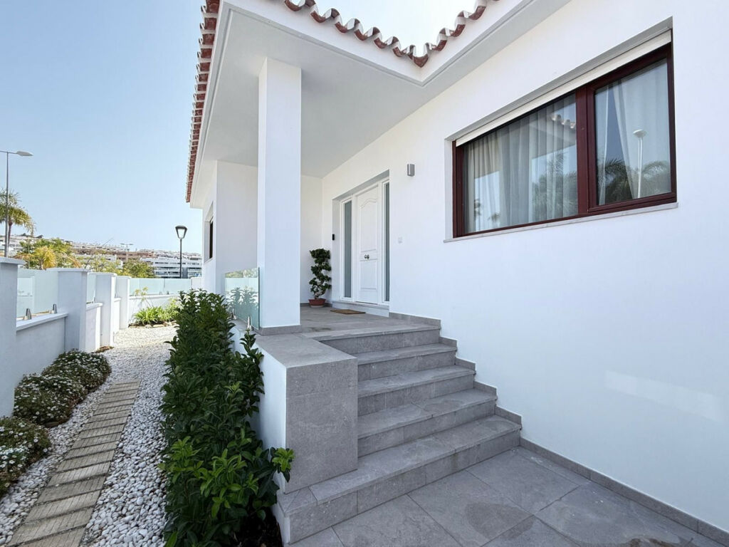 Detached Villa La Cala de Mijas Málaga - image 3