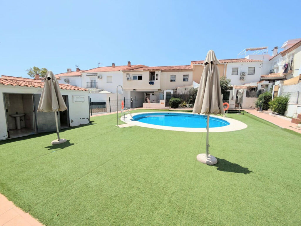 Townhouse Torremolinos Málaga - image 3