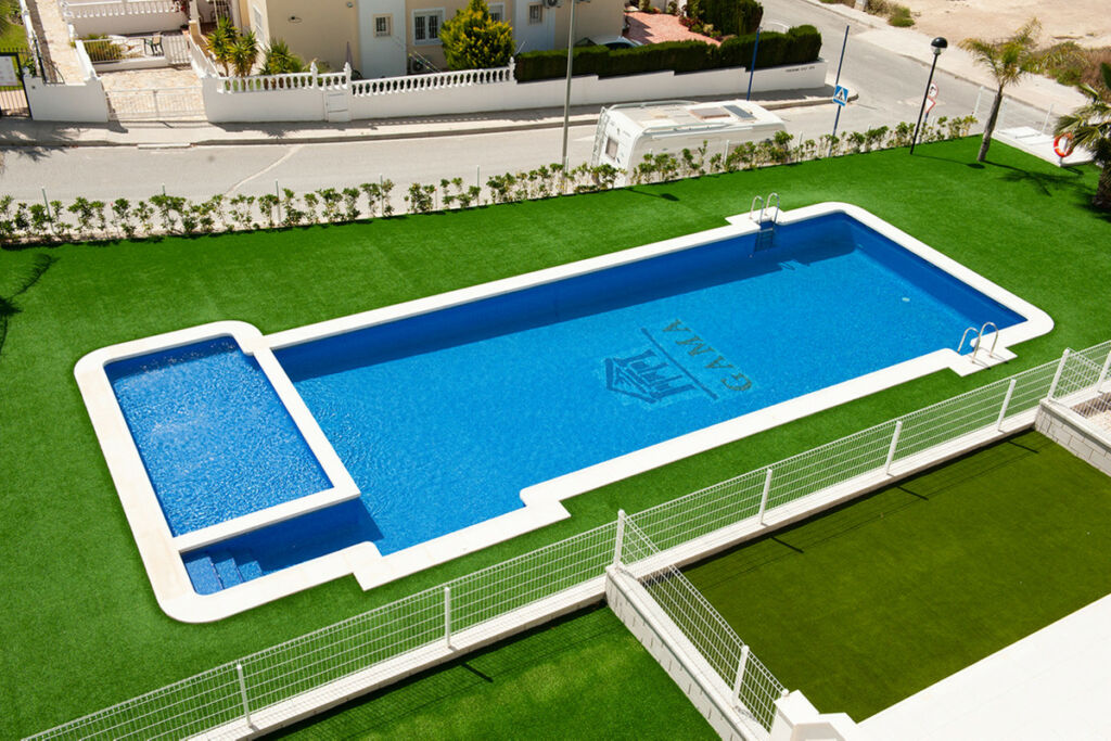 Middle Floor Apartment Villamartin Alicante - image 2