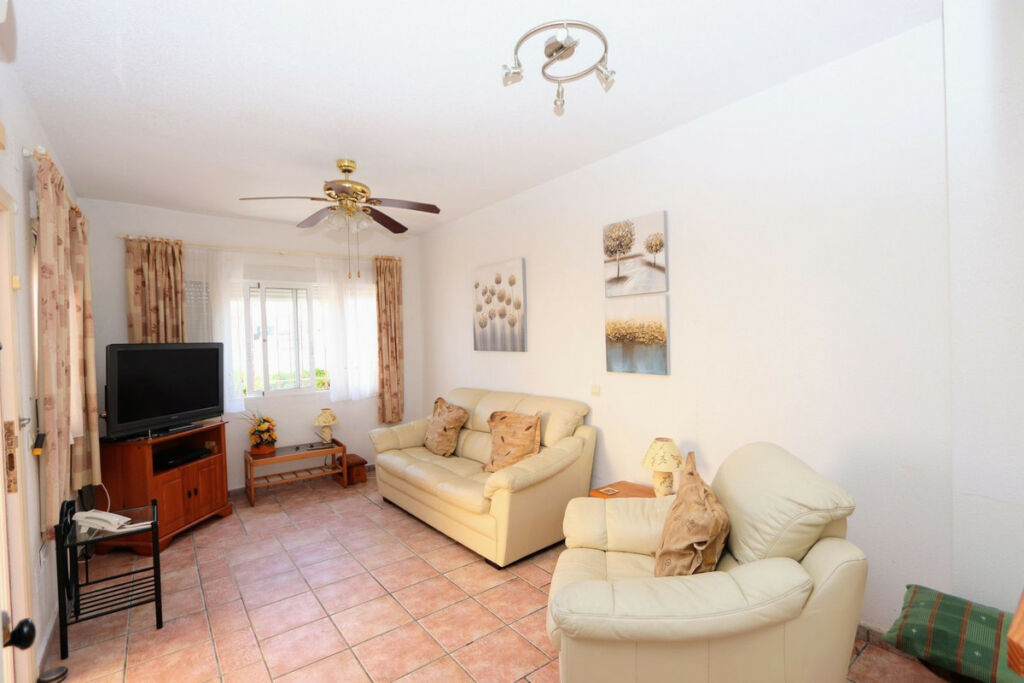 Detached Villa Playa Flamenca Alicante - image 3