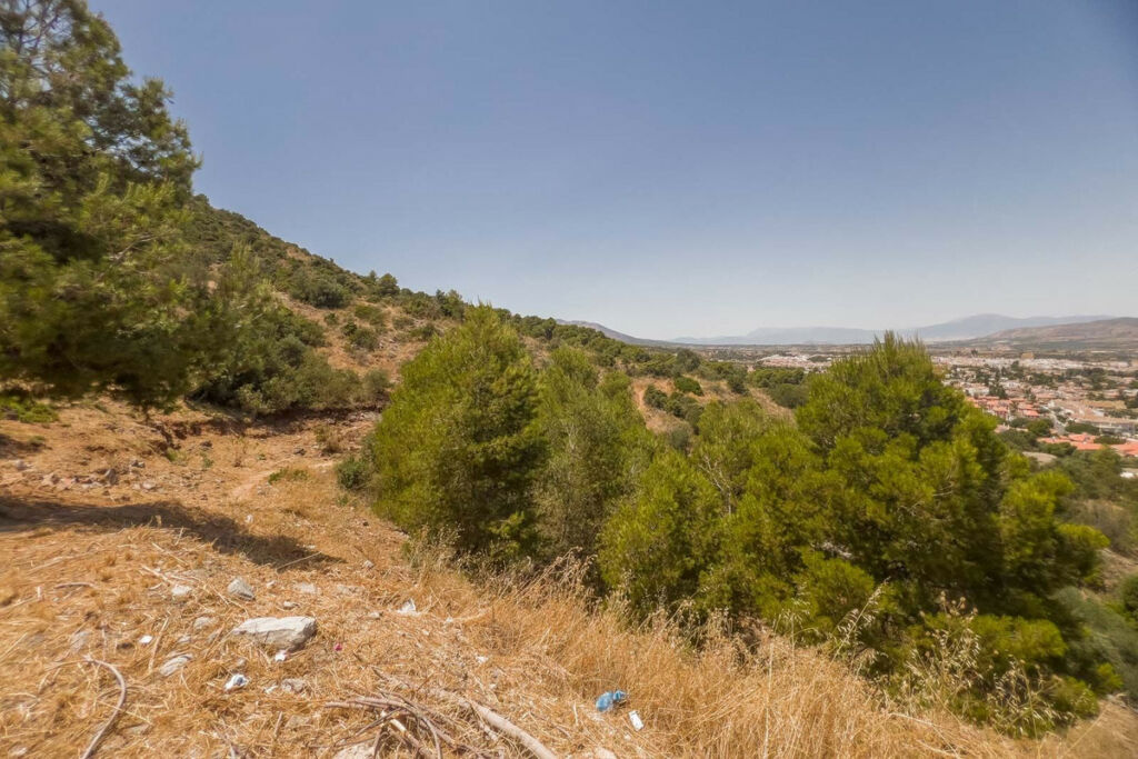 Residential Plot Alhaurín de la Torre Málaga - image 3