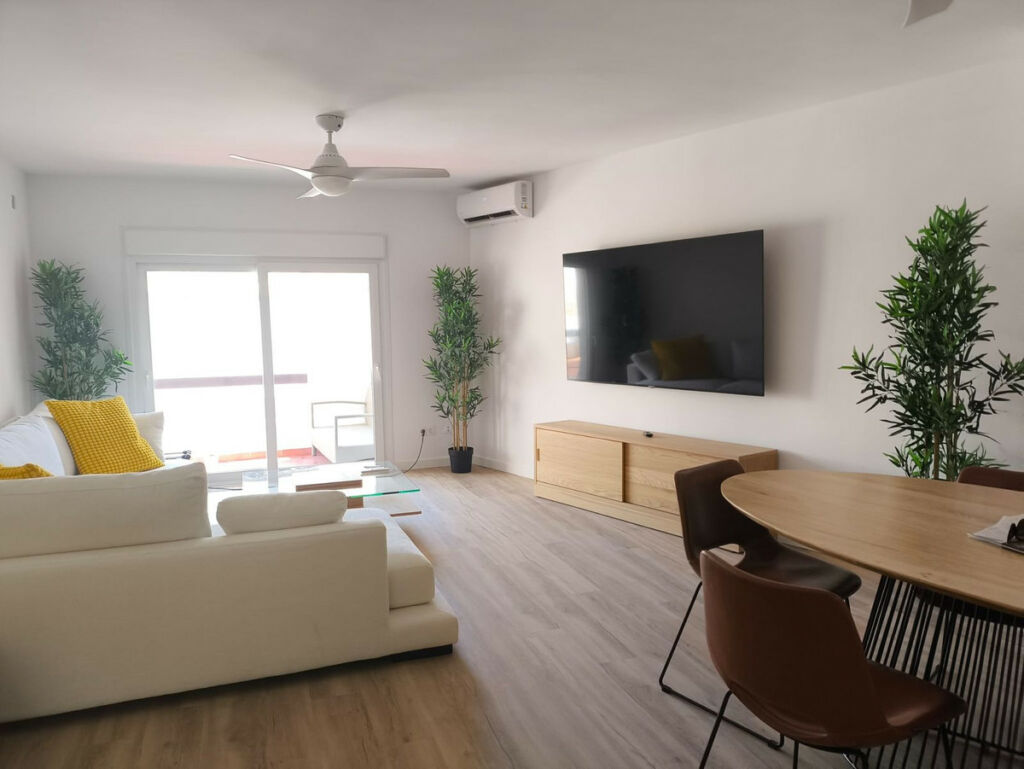 Ground Floor Apartment Calahonda Málaga - image 3