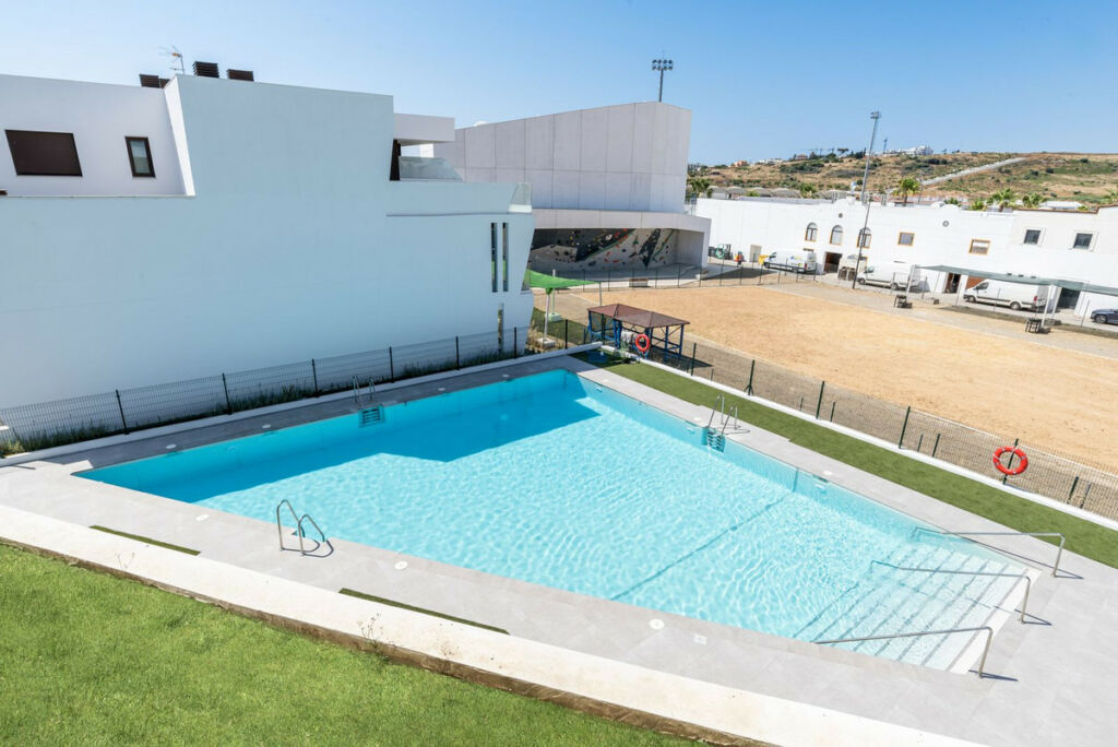 Ground Floor Apartment Estepona Málaga - image 3