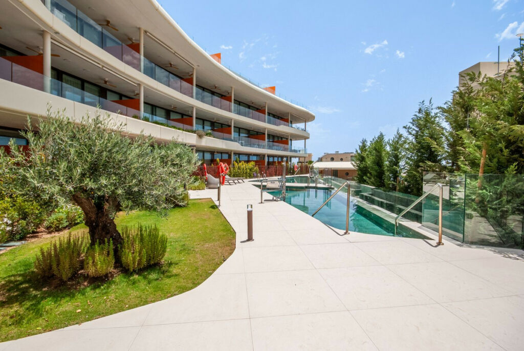 Ground Floor Apartment Higueron Málaga - image 3