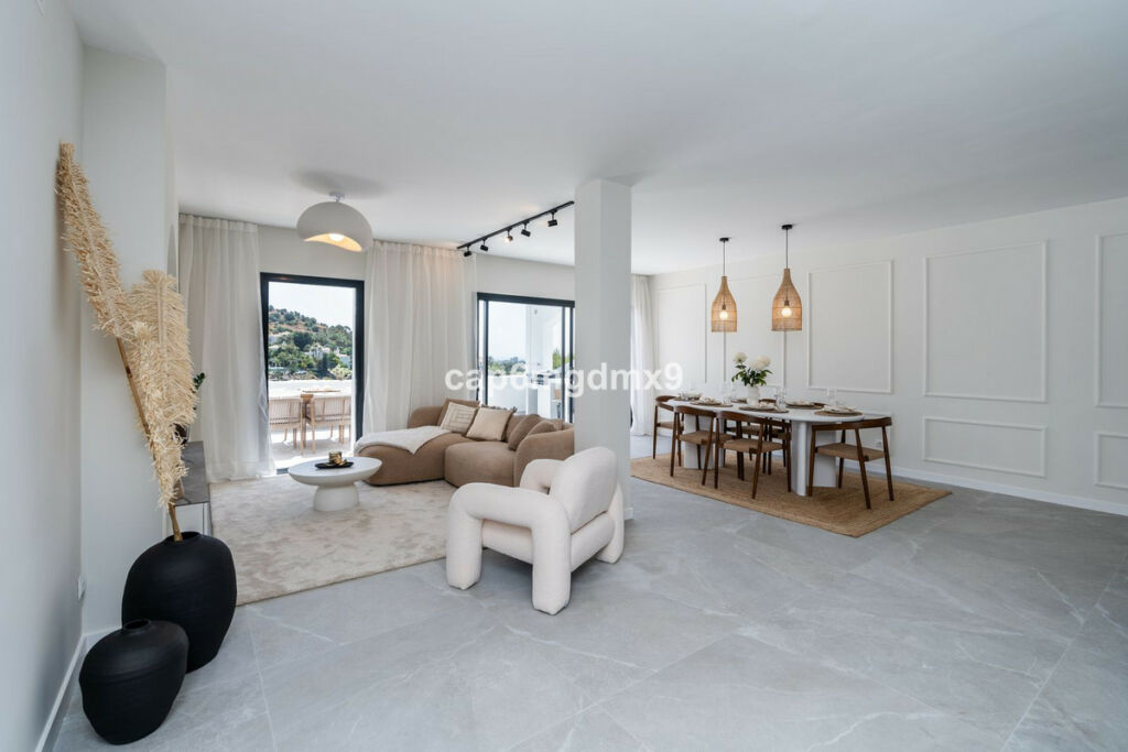 Ground Floor Apartment La Quinta Málaga - image 3