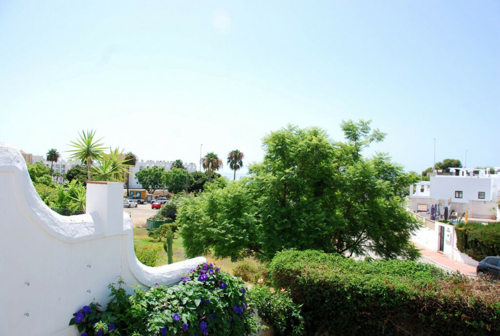 Semi-Detached House Nerja Málaga - image 3