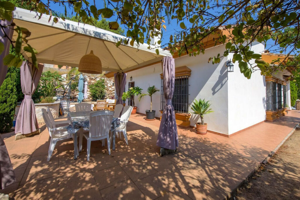 Detached Villa Alhaurín de la Torre Málaga - image 3