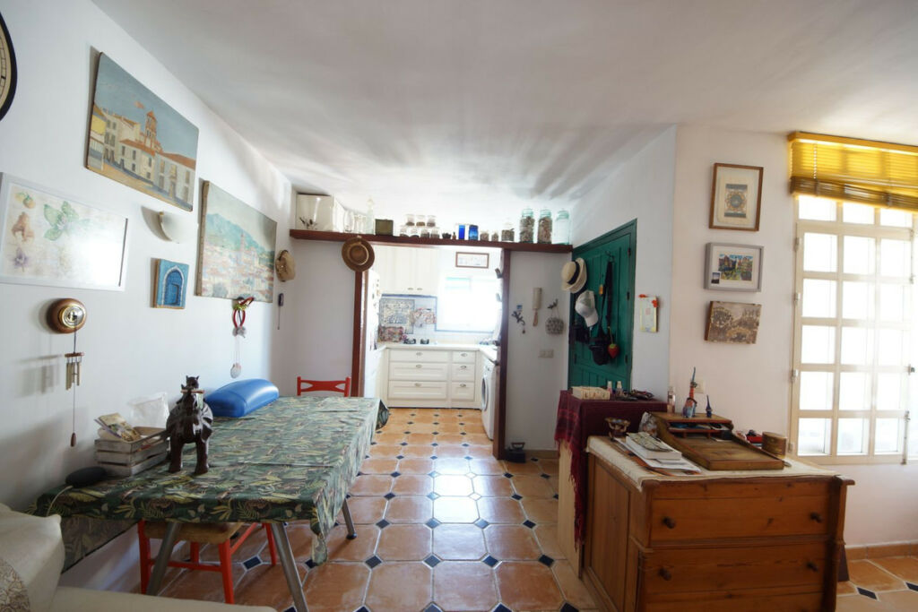 Townhouse Nueva Andalucía Málaga - image 3