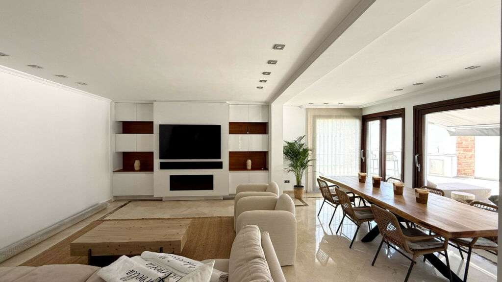 Detached Villa San Pedro de Alcántara Málaga - image 3