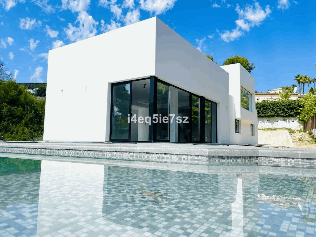 Detached Villa Javea Alicante - image 3