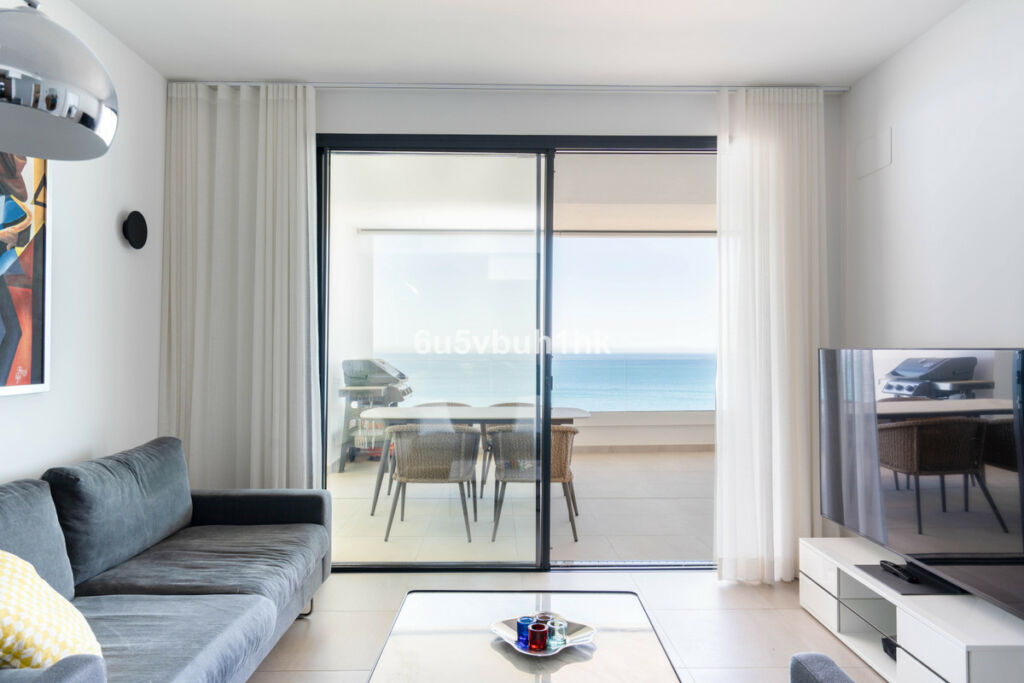 Ground Floor Apartment Fuengirola Málaga - image 3