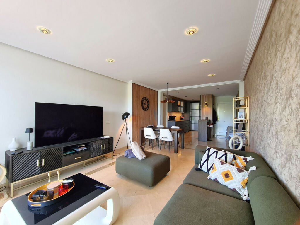 Ground Floor Apartment Benahavís Málaga - image 3