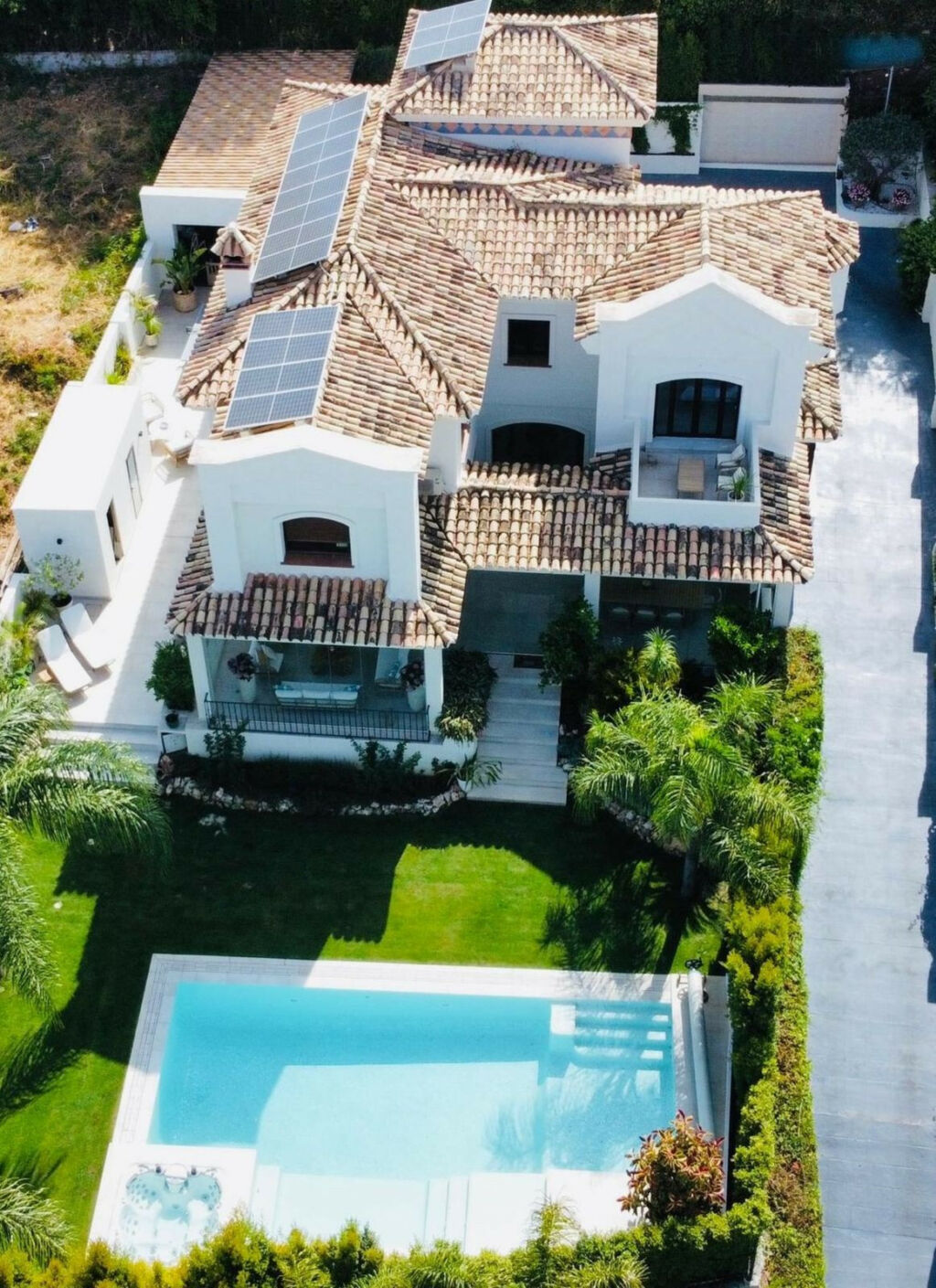 Detached Villa Marbella Málaga - image 3