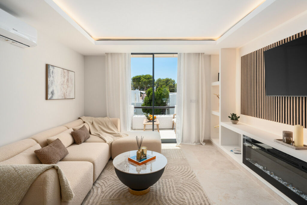 Penthouse Duplex Nueva Andalucía Málaga - image 3