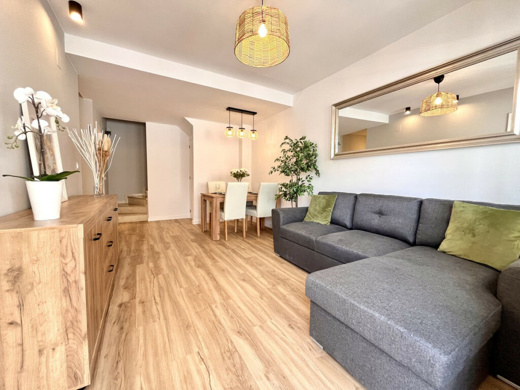 Townhouse Playa Flamenca Alicante - image 3