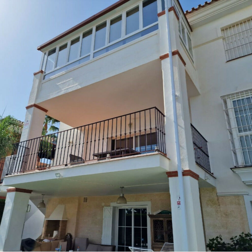 Detached Villa Cerros del Aguila Málaga - image 3
