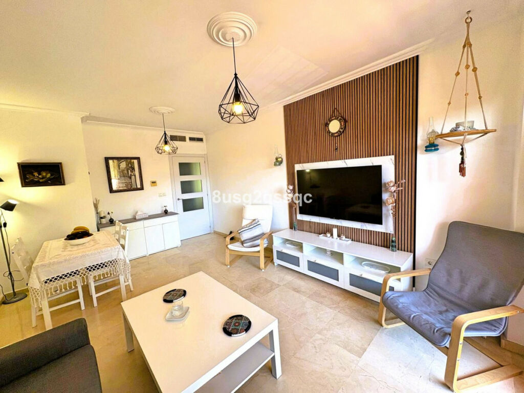 Ground Floor Apartment Casares Málaga - image 2