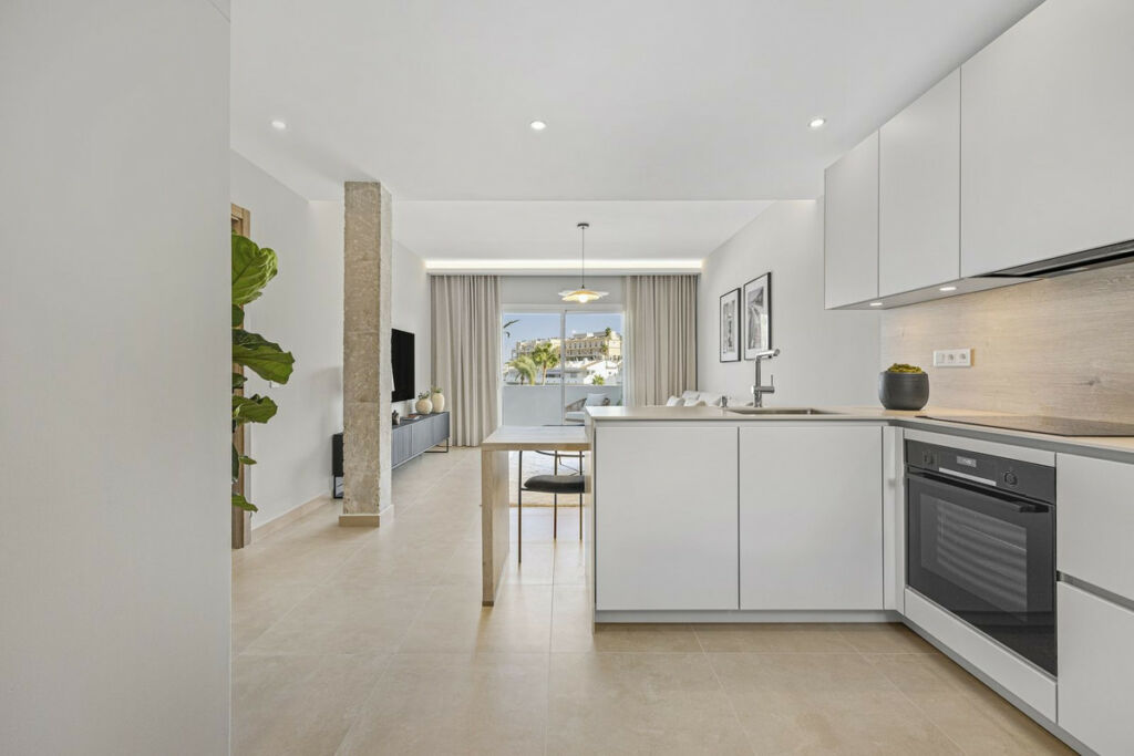 Penthouse Nueva Andalucía Málaga - image 4