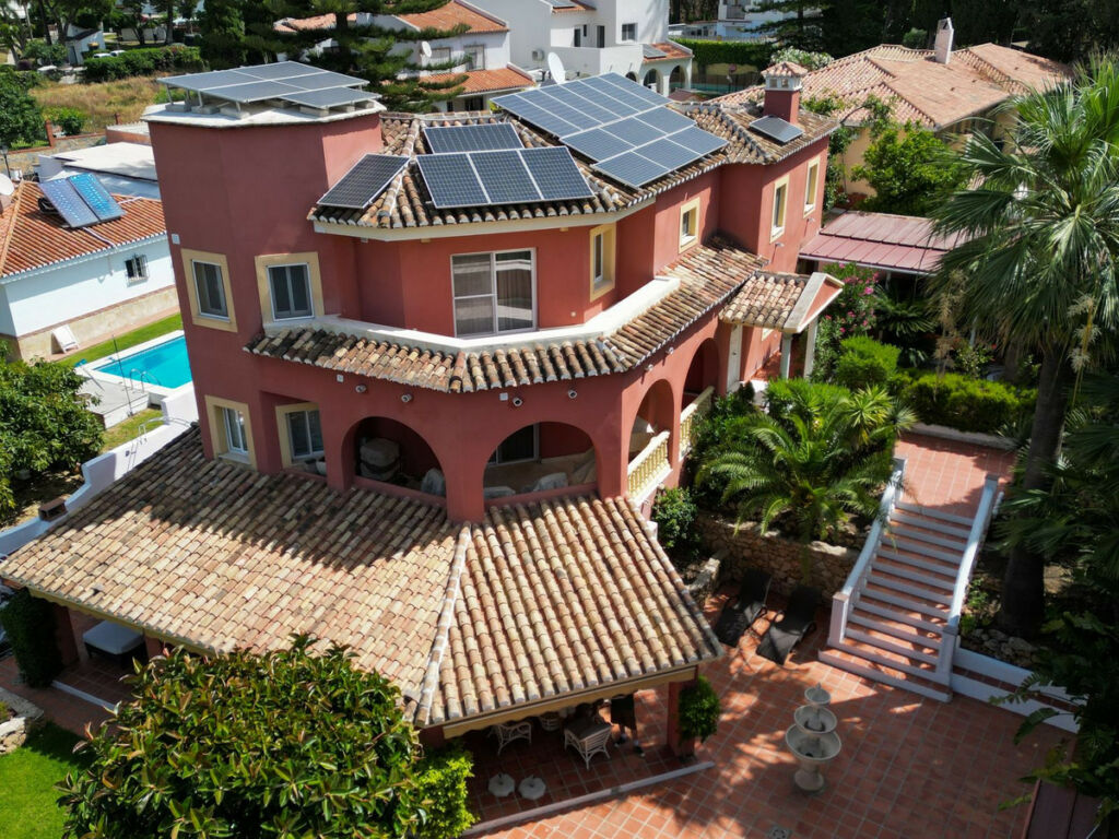 Detached Villa Mijas Málaga - image 3