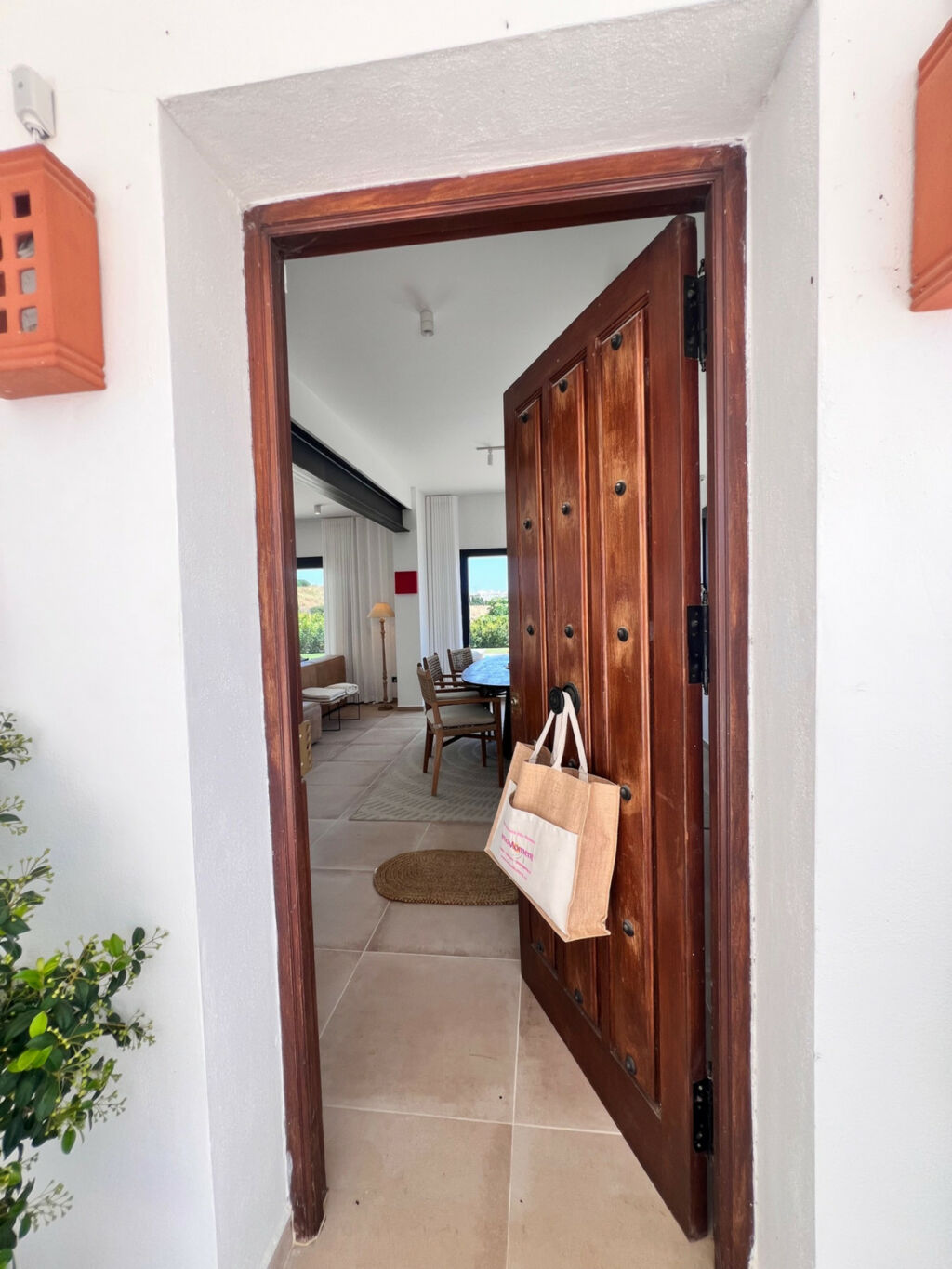 Detached Villa Estepona Málaga - image 3