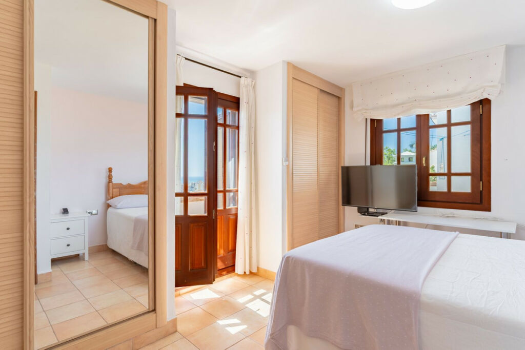Detached Villa Torre del Mar Málaga - image 30