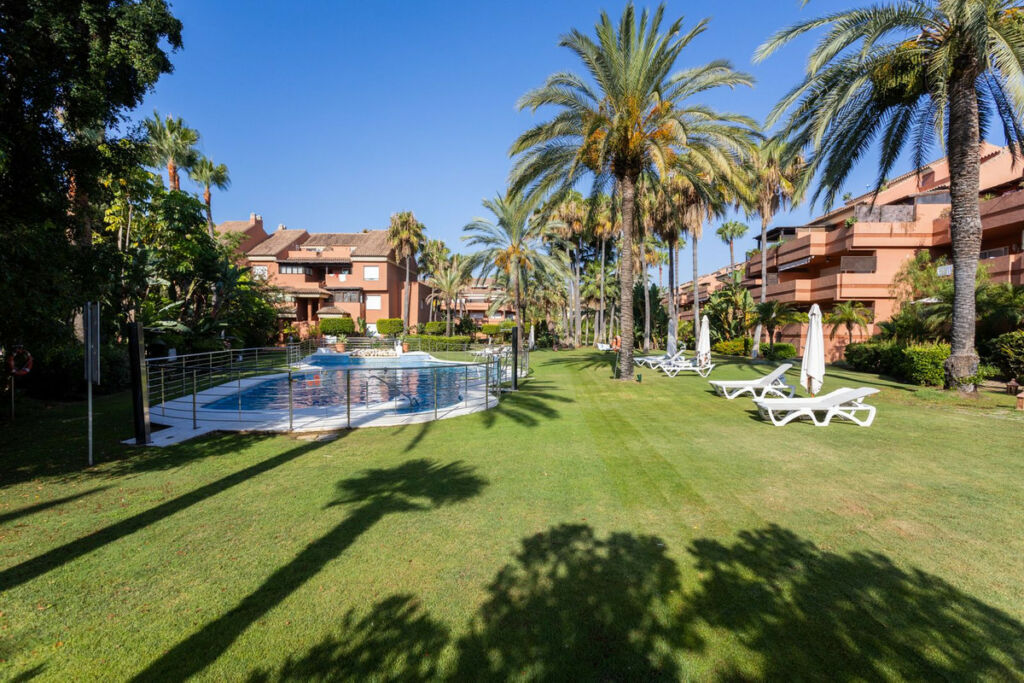 Ground Floor Apartment Puerto Banús Málaga - image 29
