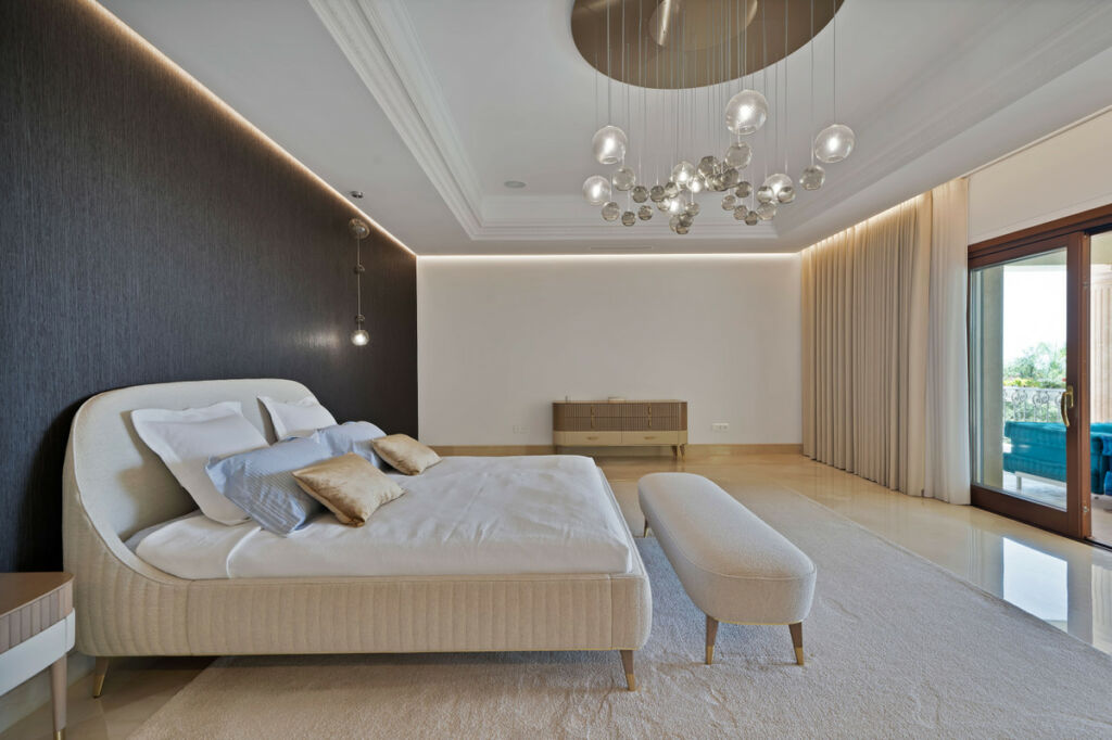 Detached Villa Sierra Blanca Málaga - image 30