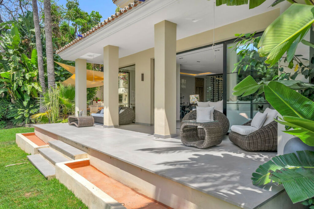 Detached Villa Marbella Málaga - image 30