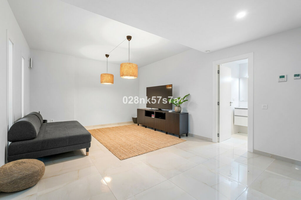 Detached Villa Lomas de Cabo Roig Alicante - image 30