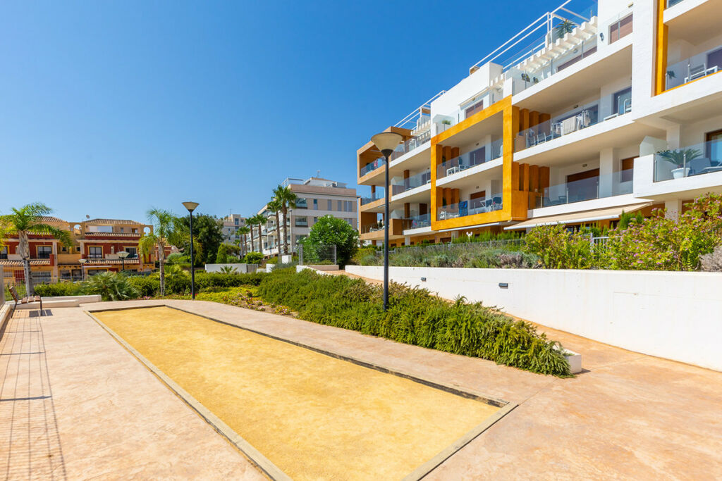 Middle Floor Apartment Villamartin Alicante - image 30