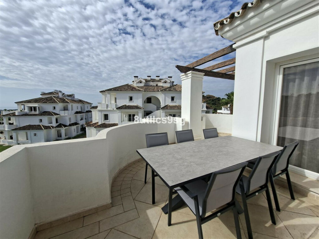 Middle Floor Apartment Aloha Málaga - image 30