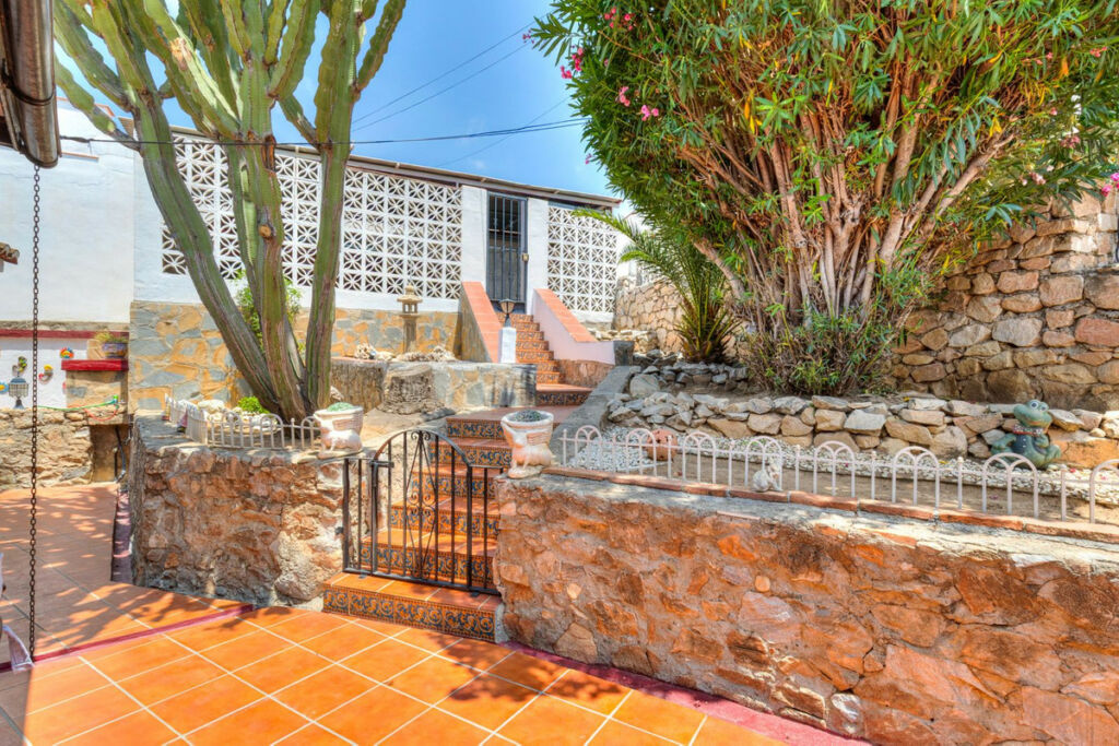 Detached Villa Fuengirola Málaga - image 30
