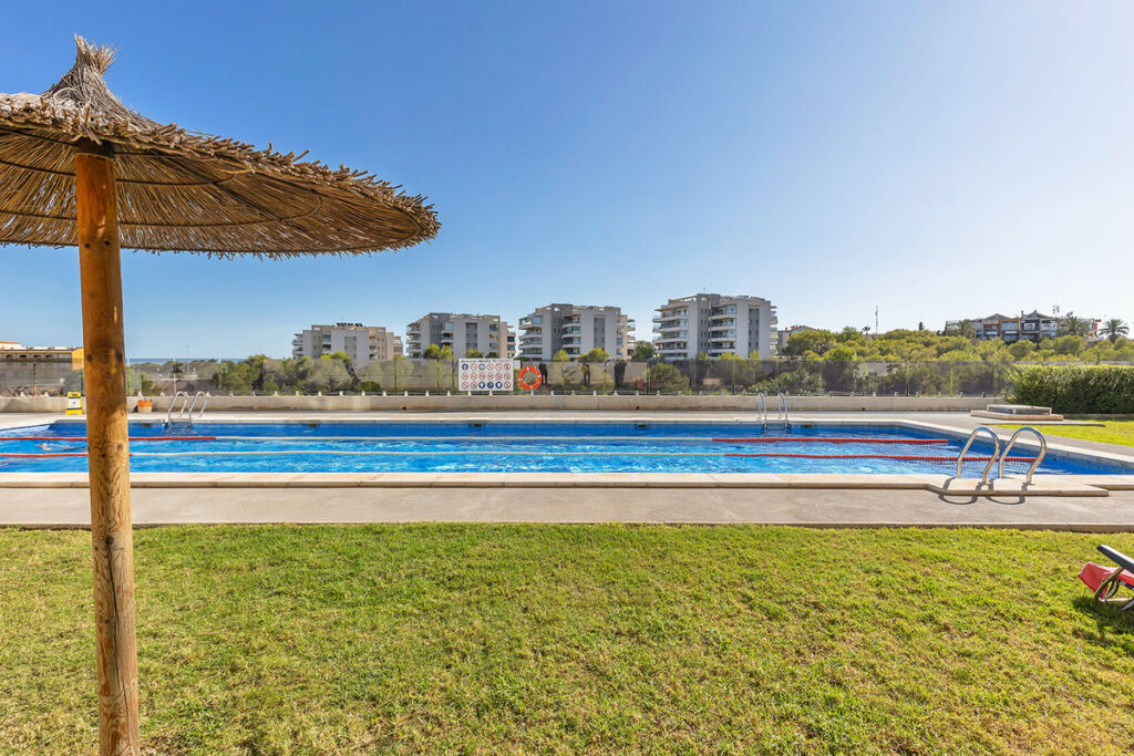 Middle Floor Apartment Villamartin Alicante - image 30