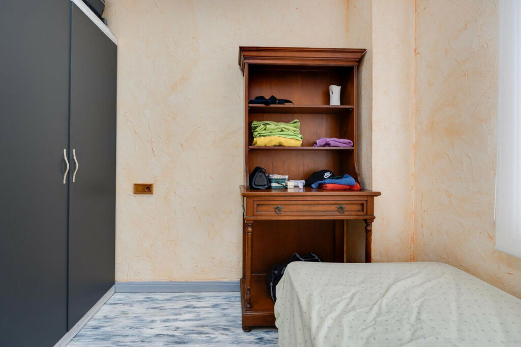 Middle Floor Apartment Torrevieja Alicante - image 30